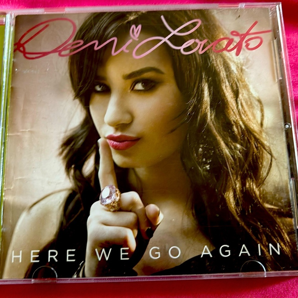 Demi Levato Here we Go Again